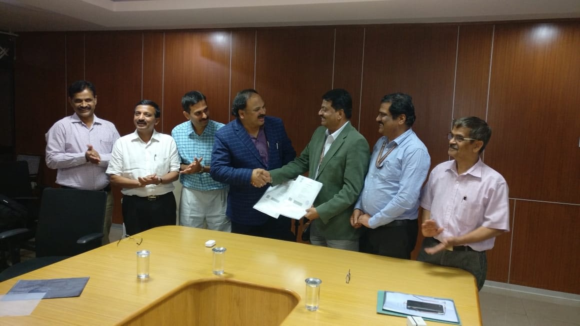 Representatives from CIMMYT and UAS-Bangalore signed the collaboration agreement on February 18, 2019.