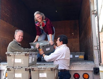 Tom Payne (left), Denise Costich and Miguel Ángel López help load the seed shipment from the CIMMYT Germplasm Bank, on its way to the Svalbard Global Seed Vault in Norway. Photo: Xochiquetzal Fonseca/CIMMYT