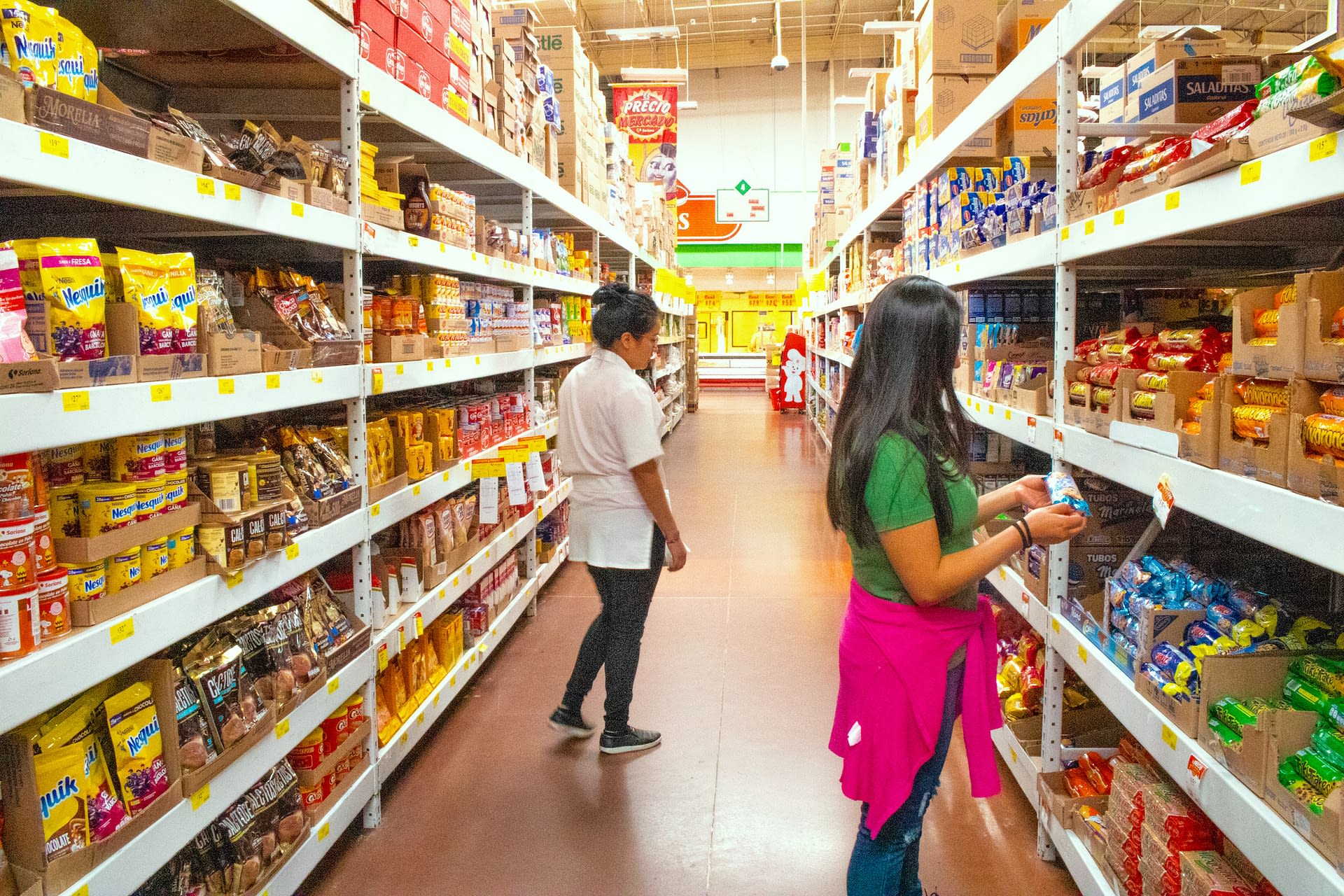 Top shelf Who has access to the healthiest processed foods? CIMMYT